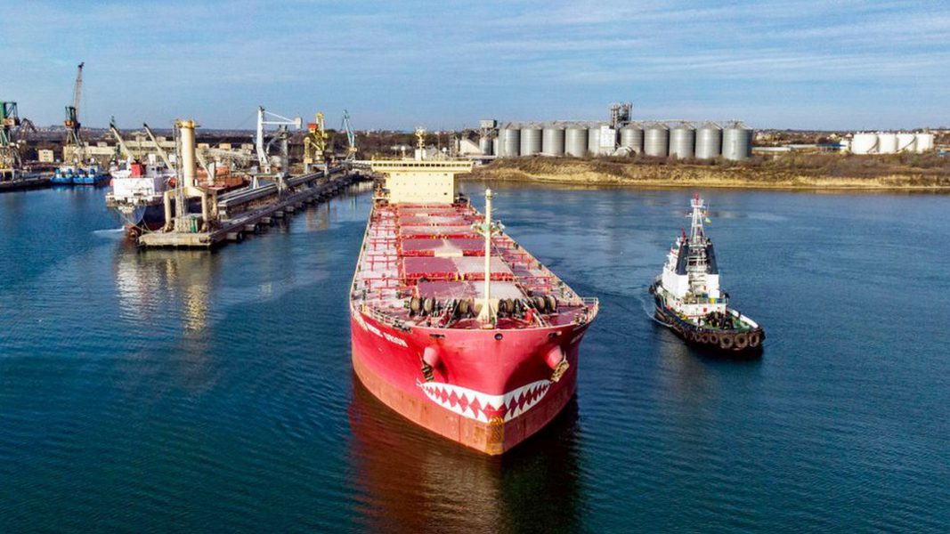 روسيا تعلن تمديداً مشروطاً لاتفاق تصدير الحبوب