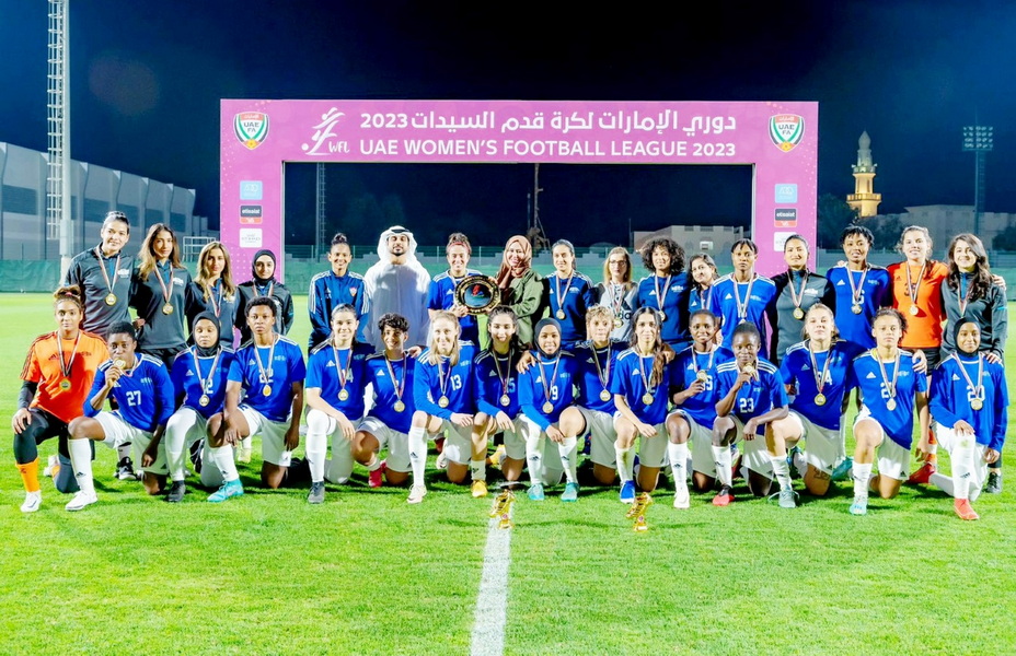 نادي أبو ظبي الرياضي يهدى لقب دوري السيدات لكرة القدم إلى هزاع بن زايد
