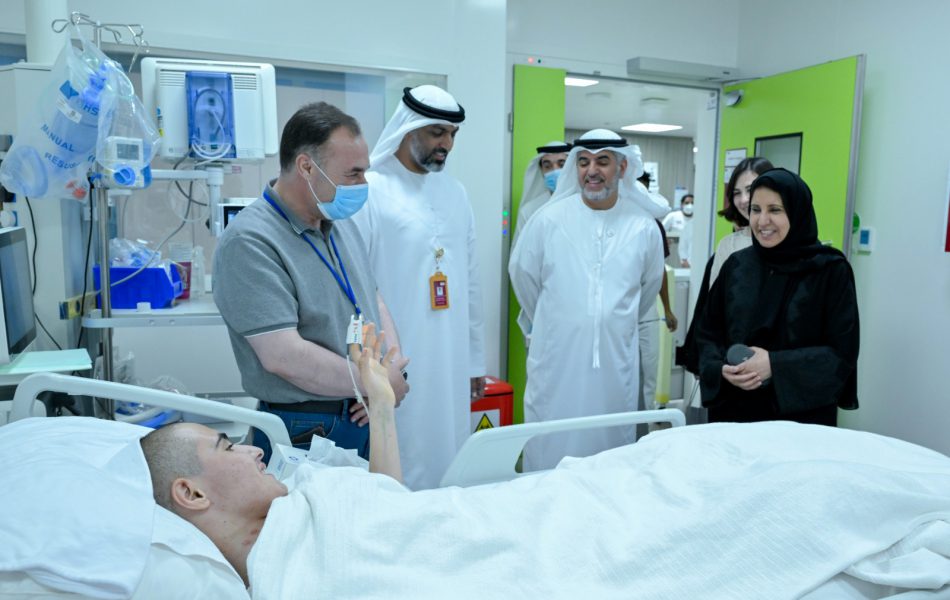 الشيخة فاطمة تطمئن هاتفيا على الحالة الصحية للطفلة السورية (شام ) و شقيقها ( عمر ) و مصابي زلزال سوريا الذين يتلقون العلاج بمستشفيات أبوظبي