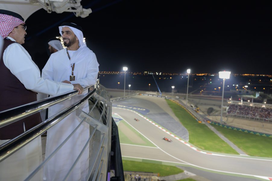 سيف بن زايد يحضر فعاليات سباق جائزة البحرين الكبرى “الفورمولا 1” 2023