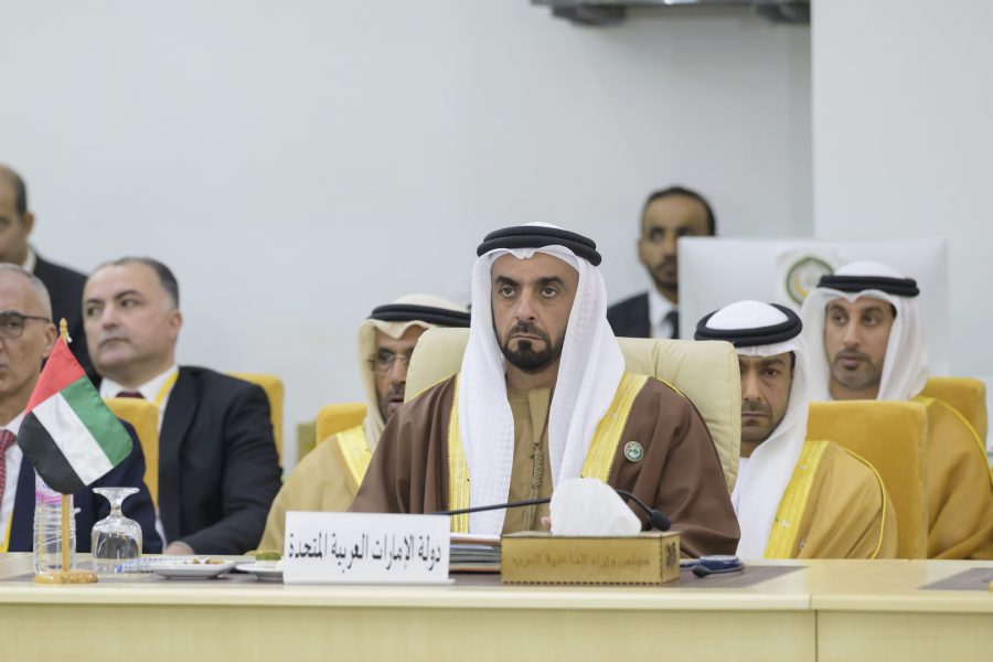 استقبله الرئيس التونسي.. سيف بن زايد يترأس وفد الإمارات لاجتماعات الدورة 40 لمجلس وزراء الداخلية العرب