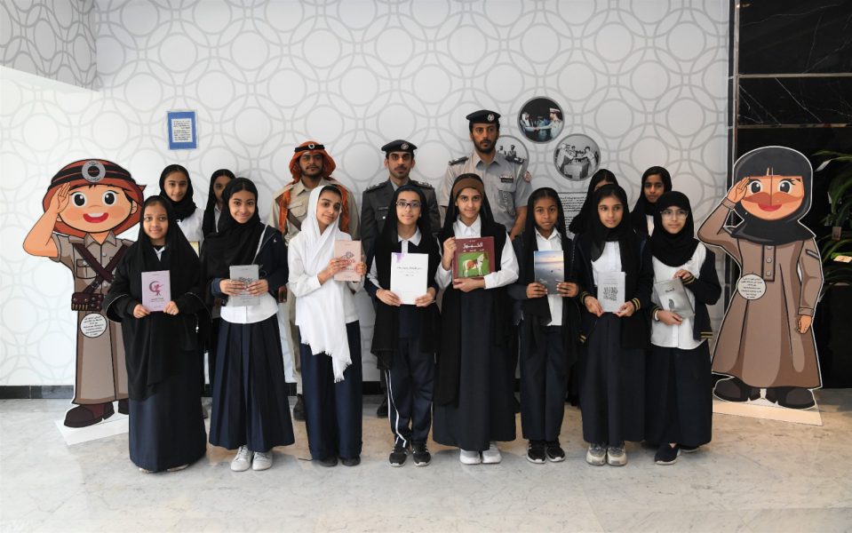 شرطة أبوظبي تنفذ فعالية “بالقراءة نرتقي” في العين
