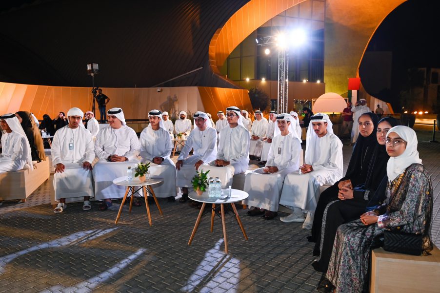 “الأعلى للأمومة والطفولة” يكرم أعضاء البرلمان الإماراتي للطفل المنتهية عضويتهم