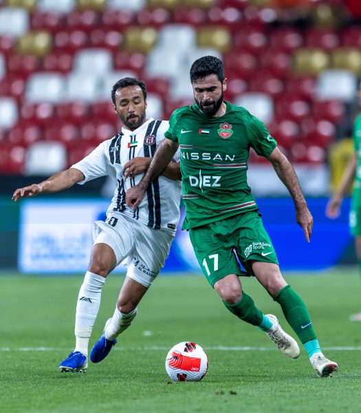 شباب الأهلي والشارقة يتصدران قائمة أكثر الفرق جمعا للنقاط خارج ملعبها