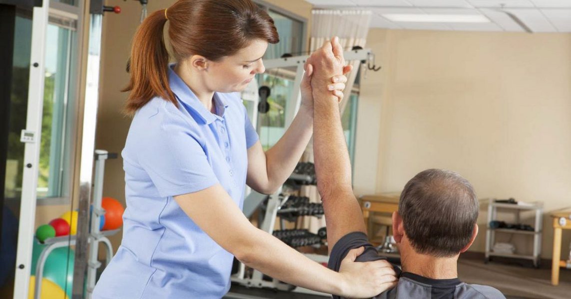 تكنولوجيا تُعيد الحياة لأيادٍ مشلولة