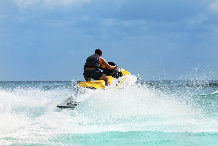 “دبي البحرية” توقع اتفاقية بشأن تسجيل الوسائل البحرية