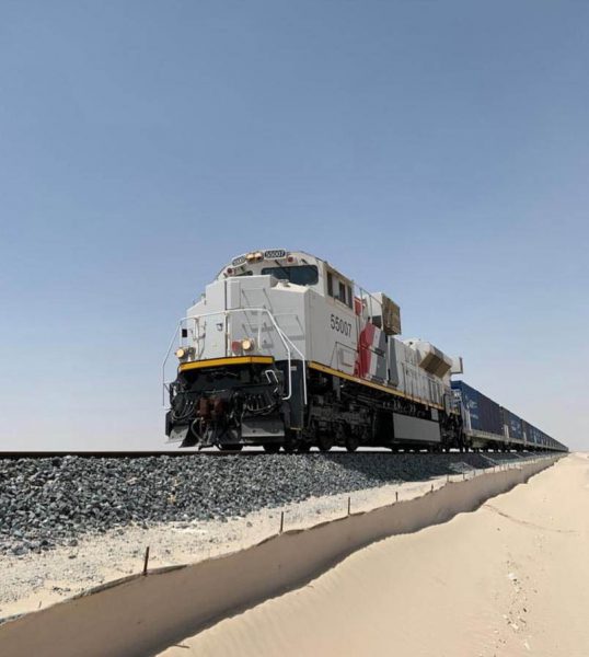 شرطة أبوظبي و”الاتحاد للقطارات” تناقشان”تأمين مشروع قطار الاتحاد”