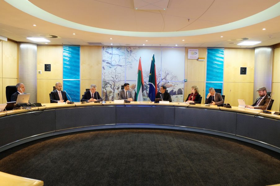 الإمارات وجنوب أفريقيا تبحثان الارتقاء بالعلاقات التجارية والاستثمارية إلى آفاق جديدة