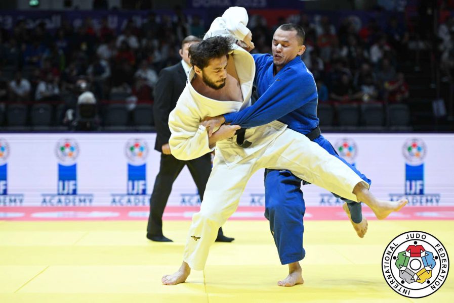 لقاء إماراتي مصري بالوزن الثقيل في بطولة العالم للجودو بالدوحة اليوم