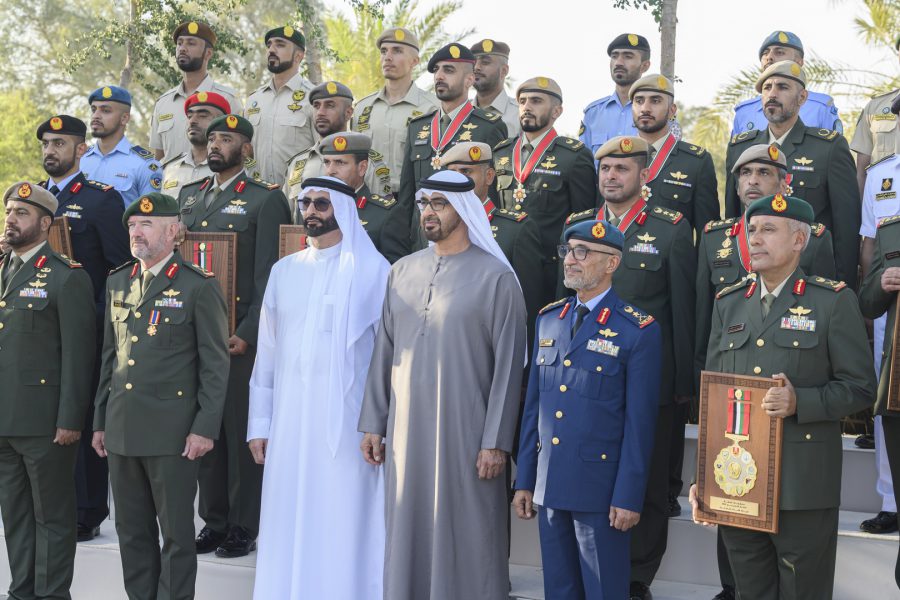 رئيس الدولة: توحيد قواتنا المسلحة يوم وطني في مسيرة الاتحاد ونهضة الإمارات