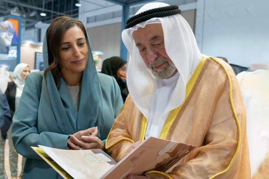 سلطان القاسمي يصدر مرسوماً أميرياً بتشكيل مجلس إدارة هيئة الشارقة للكتاب برئاسة بدور القاسمي