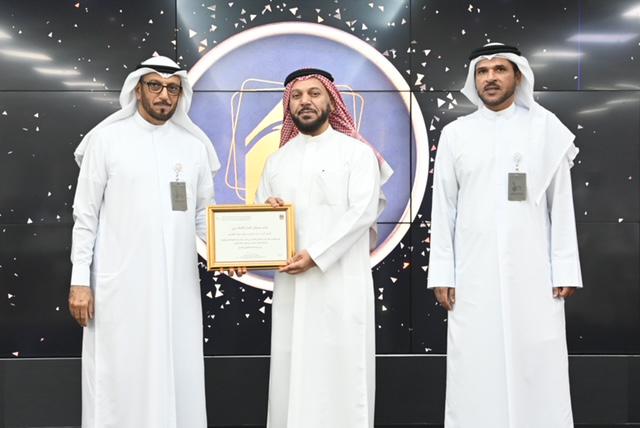 الإدارة العامة للإقامة وشُؤون الأجانب بدُبيّ تُكرّم 96 موظفاً من مُتقاعديها الذين عملوا نحو 30 عاماً