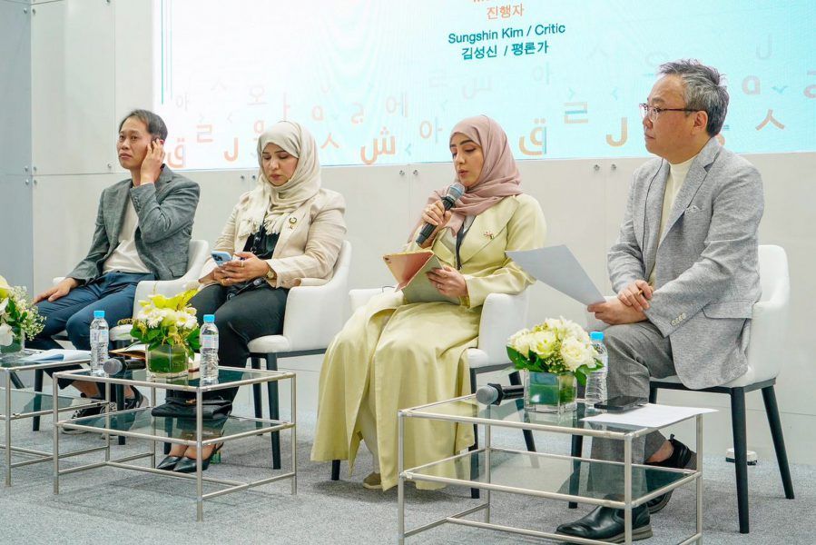 كُتّاب إماراتيون وكوريون: العلاقة بين الأدب والمجتمع قائمة على التأثير المتبادل.