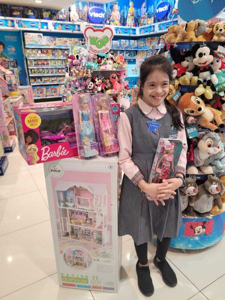 “أمنية” تحقق أمنيات 4 من أطفالها في دبي