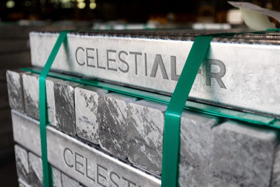 الإمارات للألمنيوم : BMW أولى عملاء معدن CelestiAL-R المُصنّع بالطاقة الشمسية والمعاد تدويره