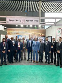 إدارة أمن المواصلات بدبي تعرض خبراتها في القمة العالمية للاتحاد العالمي للمواصلات العامة بإسبانيا