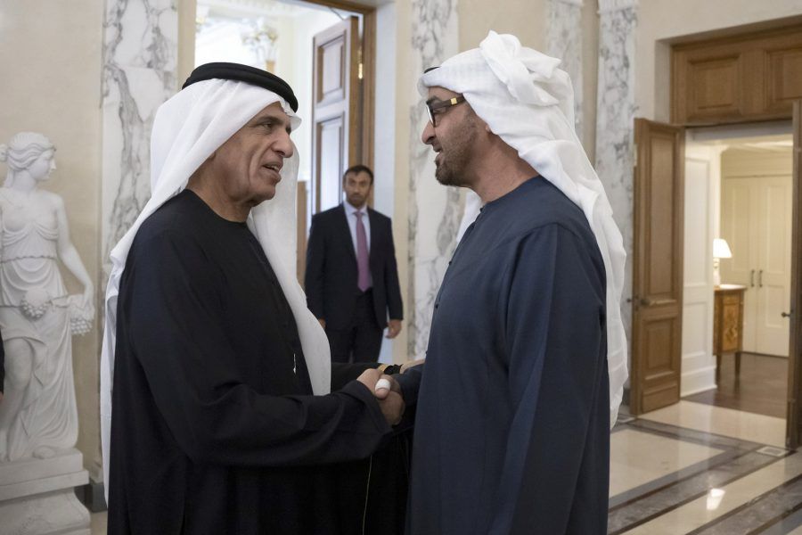 رئيس الدولة يلتقي حاكم رأس الخيمة ويزور جناح الإمارات في منتدى سانت بطرسبرغ
