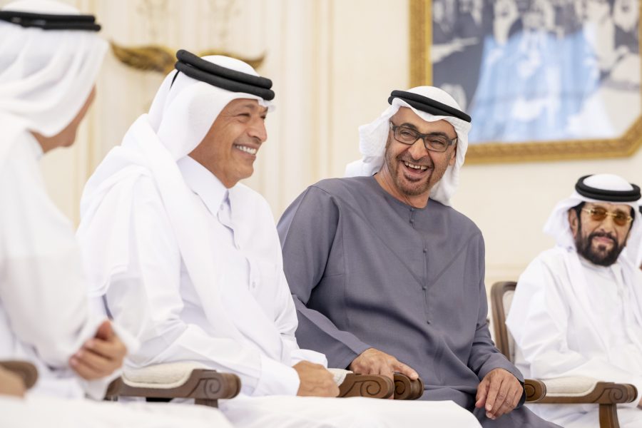 رئيس الدولة يستقبل رئيس مجلس الشورى القطري