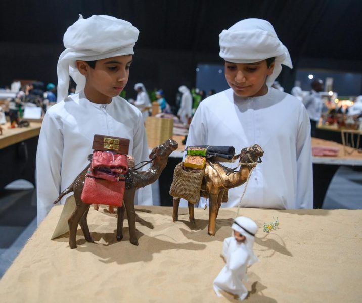 20 مجسماً تراثيّاً تعكس ذكريات الماضي في مهرجان ليوا للرطب