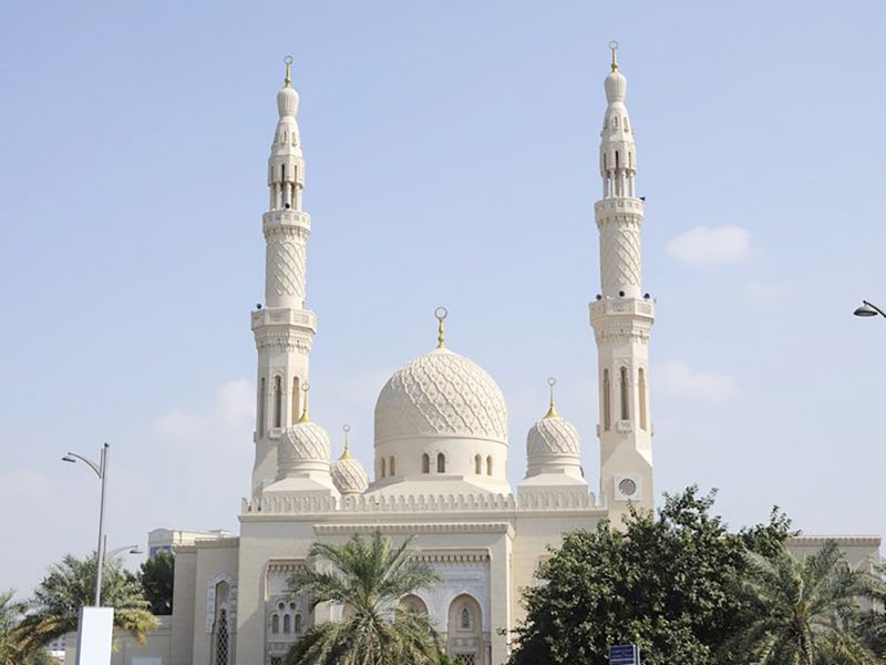 مسجد جميرا الكبير في دبي