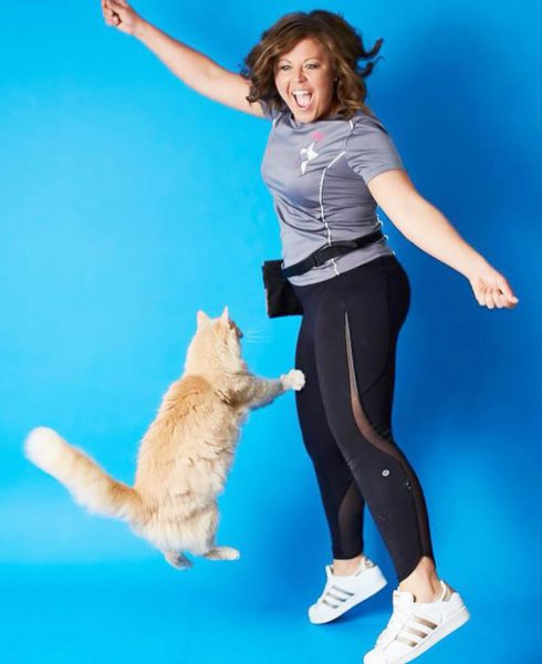 قط يدخل “غينيس”.. قفز 9 مرات في دقيقة