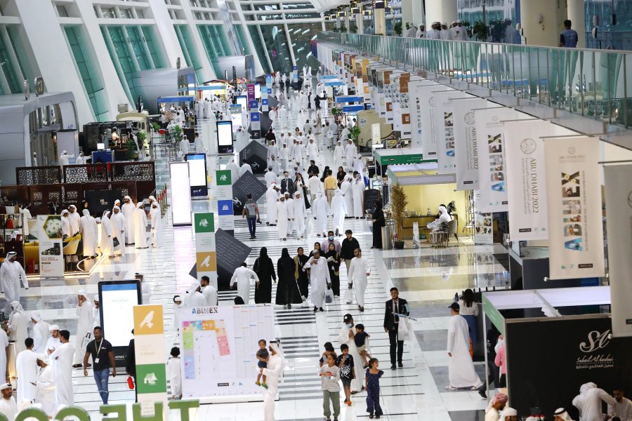 “معرض الصيد والفروسية”حاضنة للرياضات الصديقة للبيئة