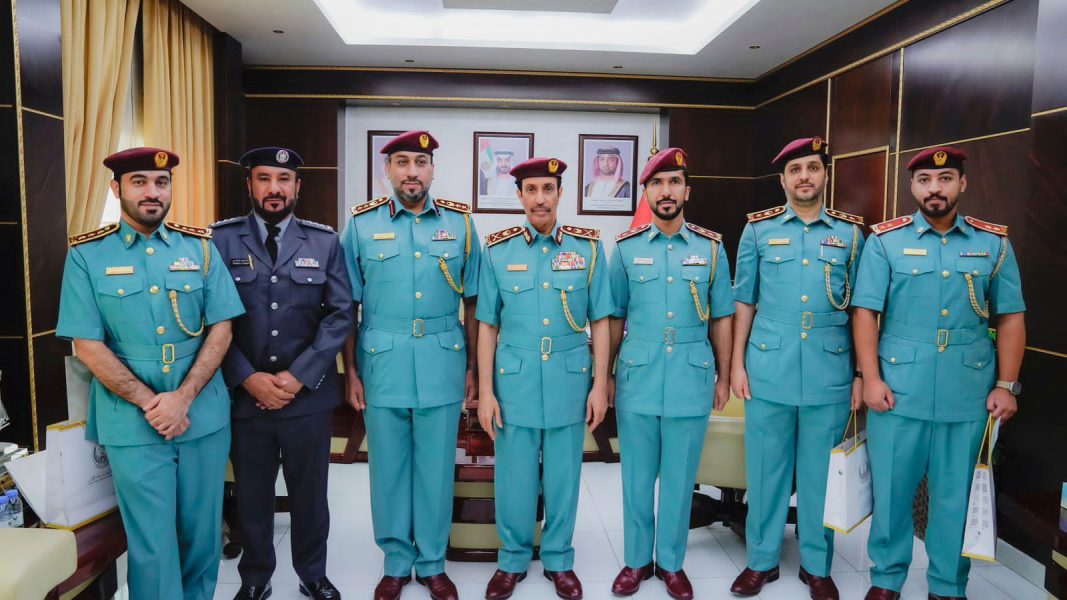 قائد شرطة عجمان يكرم نخبة من الضباط الأكفاء بوزارة الداخلية و شرطة أبوظبي