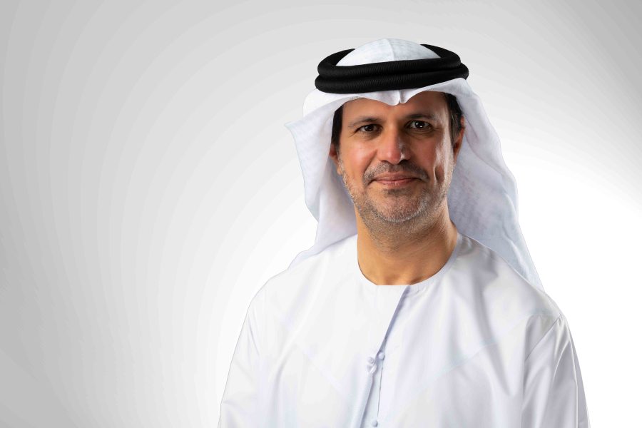 طارق الحوسني: المرأة الإماراتية شريك فاعل في برامج وخطط التنمية المستدامة