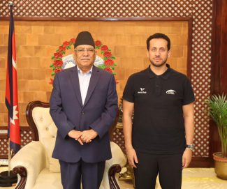 رئيس وزراء نيبال يستقبل رئيس الاتحاد الآسيوي للرجبي