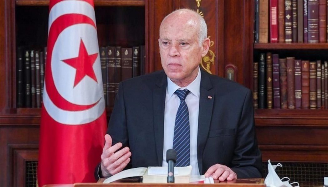 الرئيس التونسي يرفض حضور مراقبين أوروبيين انتخابات مجلس الأقاليم