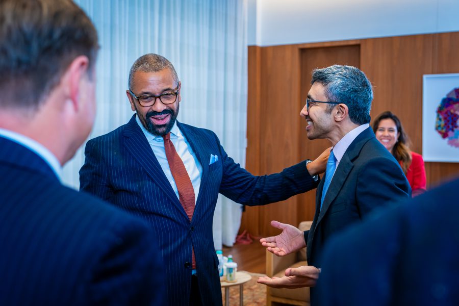 عبدالله بن زايد وكليفرلي يبحثان في نيويورك الشراكة الاستراتيجية بين الإمارات والمملكة المتحدة