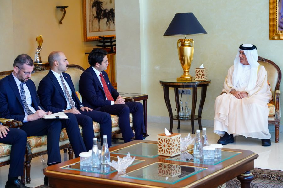 سعود بن صقر يستقبل قنصل تركيا