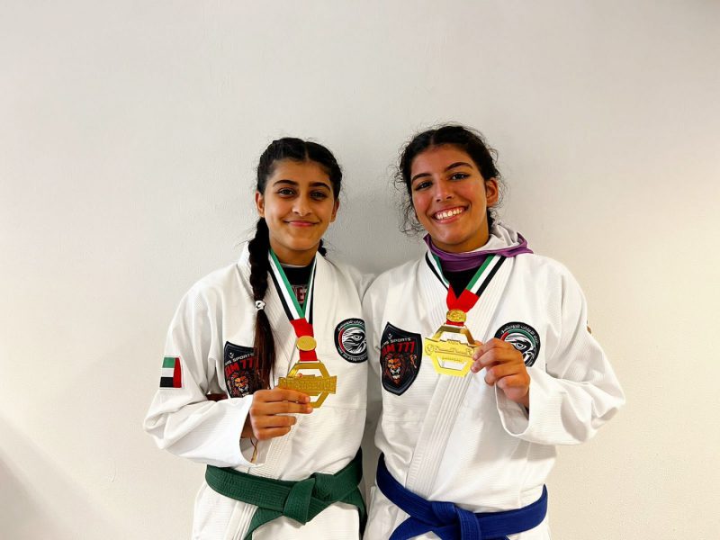 الشقيقتان زمزم وغلا الحمادي: الجوجيتسو أسلوب حياة انعكس بالإيجاب على مستوانا التعليمي