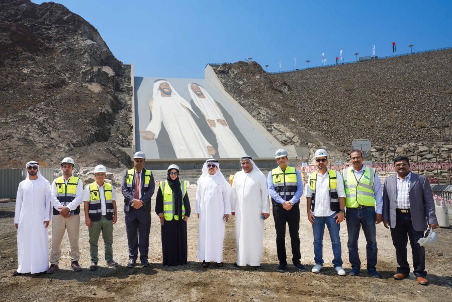 الطاير يتفقد الأعمال الإنشائية في مشروع شلالات حتا المستدامة