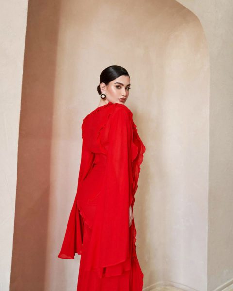 الكويتية روان بن حسين تغني بالمصري “غيرك ماليش”