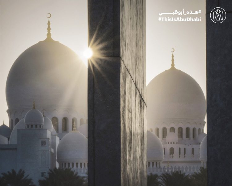 #هذه_أبوظبي.. جامع الشيخ زايد الكبير بعدسة رالف امرسون