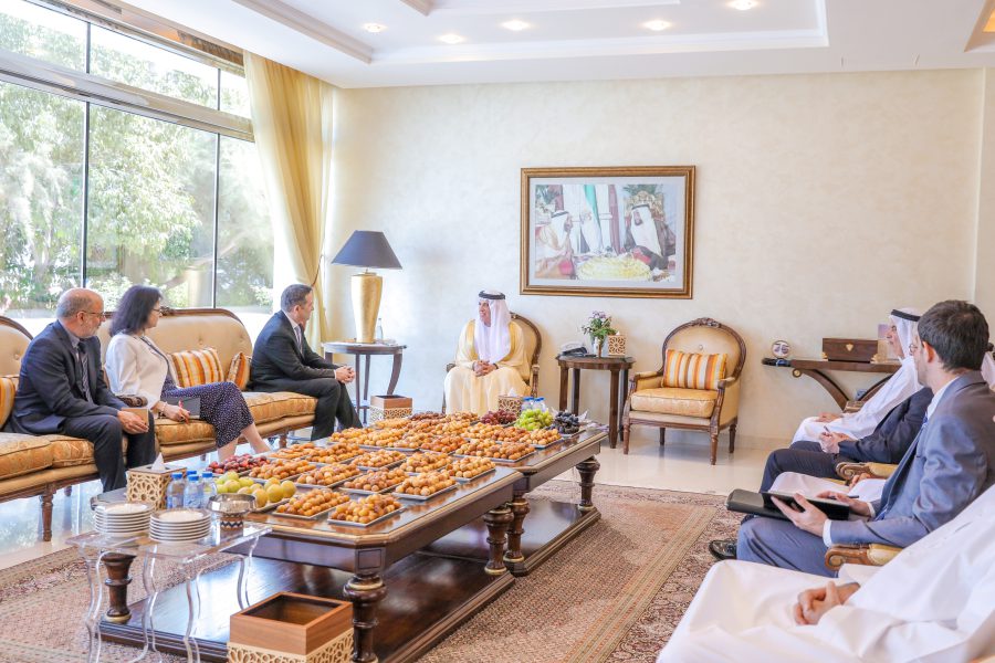 سعود بن صقر يبحث علاقات التعاون مع سفير سويسرا