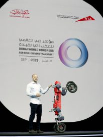 مؤتمر دبي العالمي للتنقل ذاتي القيادة يستعرض مستقبل الروبوتات في توصيل الطلبات