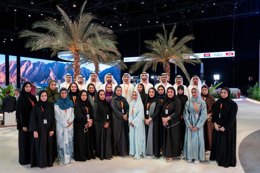 100 من المتطوعين والمتطوعات الإماراتيين الشباب يشاركون في تنظيم فعاليات المنتدى الإعلامي للشباب ومنتدى الإعلام العربي