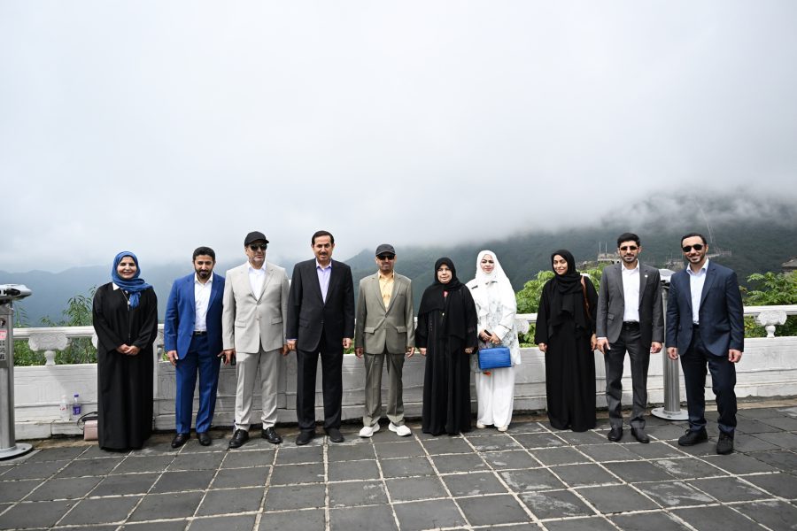 وفد المجلس الوطني الاتحادي يزور سور الصين العظيم ومتحف الحزب الشيوعي