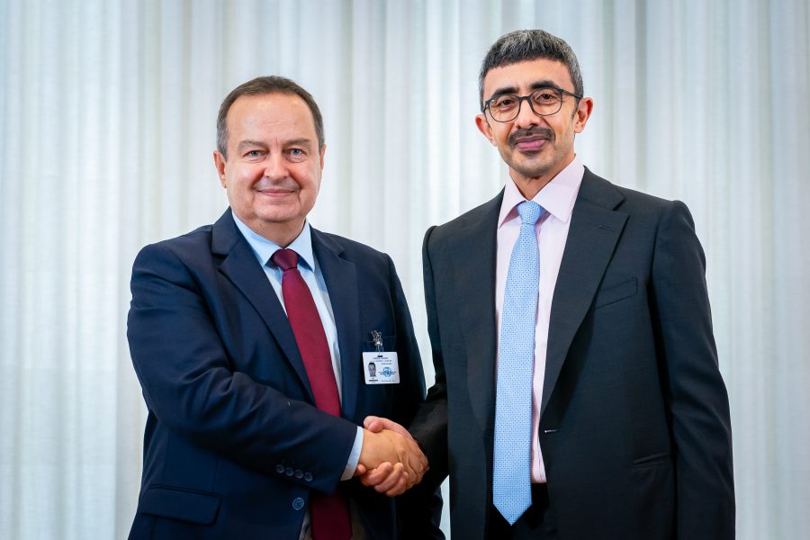 عبدالله بن زايد يبحث مع عدد من وزراء الخارجية في نيويورك العلاقات الثنائية وملف المناخ