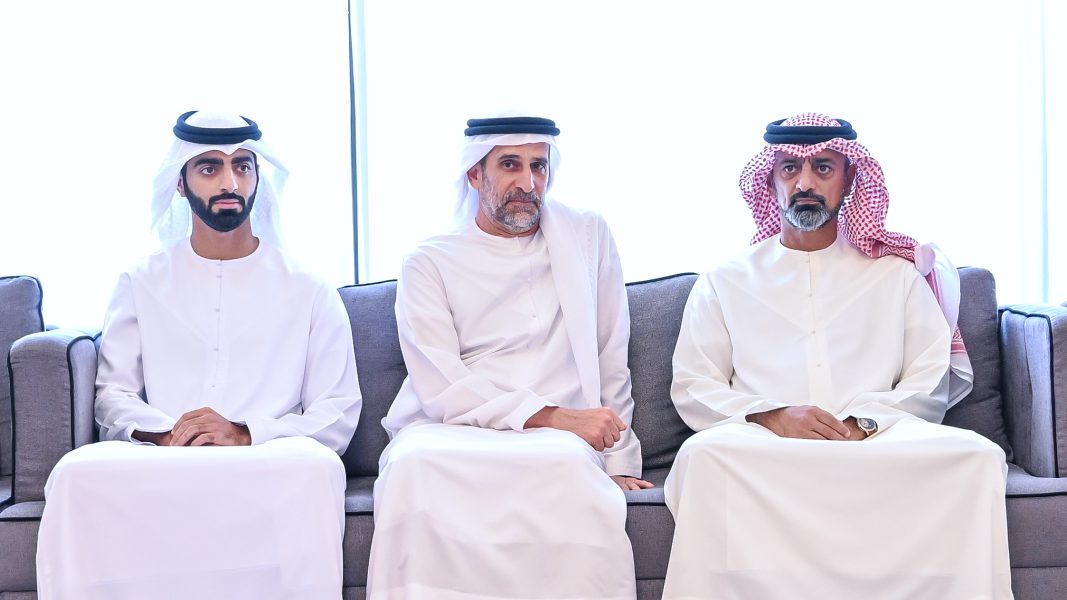 عمار النعيمي يُقدّم واجب العزاء في وفاة خليفة المري