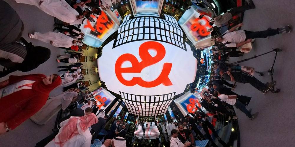 &e تعزّز الابتكار وتستعرض المستقبل الرقمي في جيتكس 2023