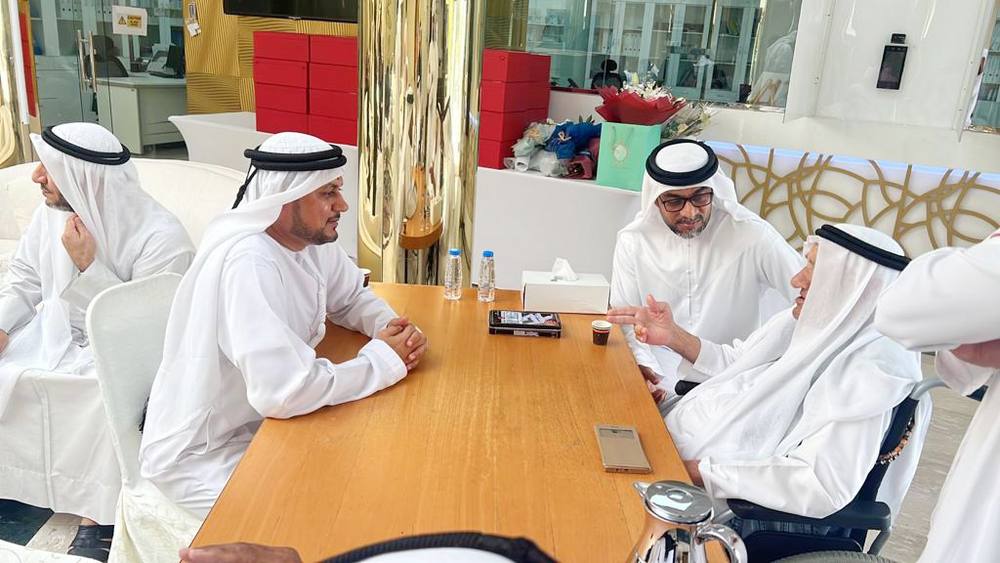 اتصالات من &e تحتفي بكبار المواطنين في اليوم العالمي للمسنين