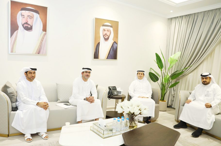 كهرباء الشارقة ووزارة الطاقة تبحثان تعزيز التعاون لتحقيق التنمية المستدامة والتطوير المستمر