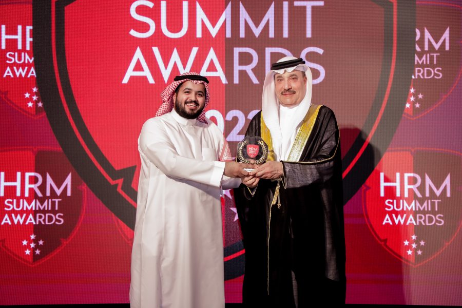 فلاورد تفوز بجائزتين في حفل جوائز المؤتمر السنوي لإدارة الموارد البشرية 2023