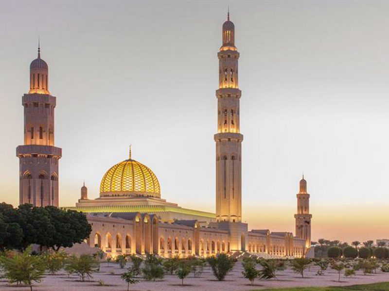 جامع السلطان قابوس الأكبر في مسقط