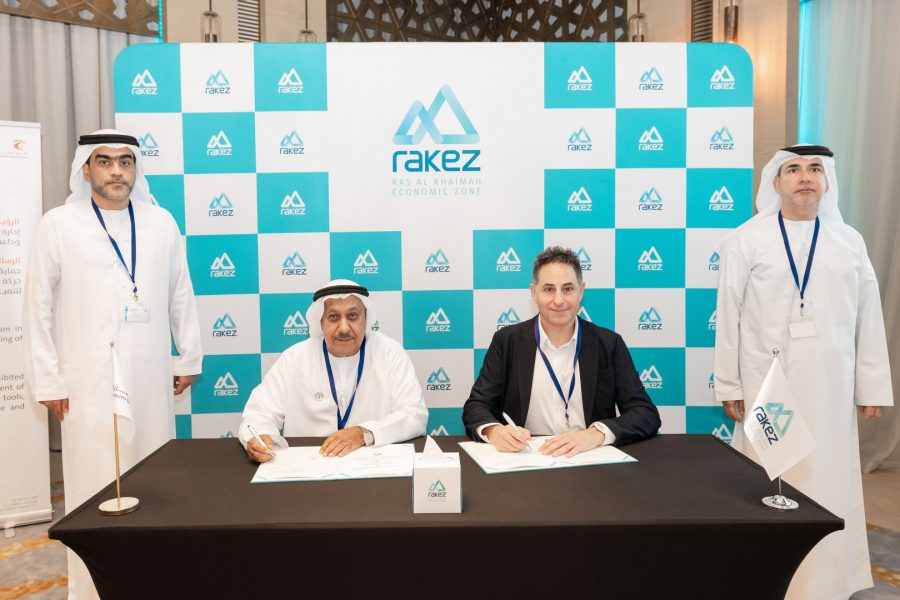 “راكز” ودائرة جمارك رأس الخيمة توقعان مذكرة تفاهم Top 10