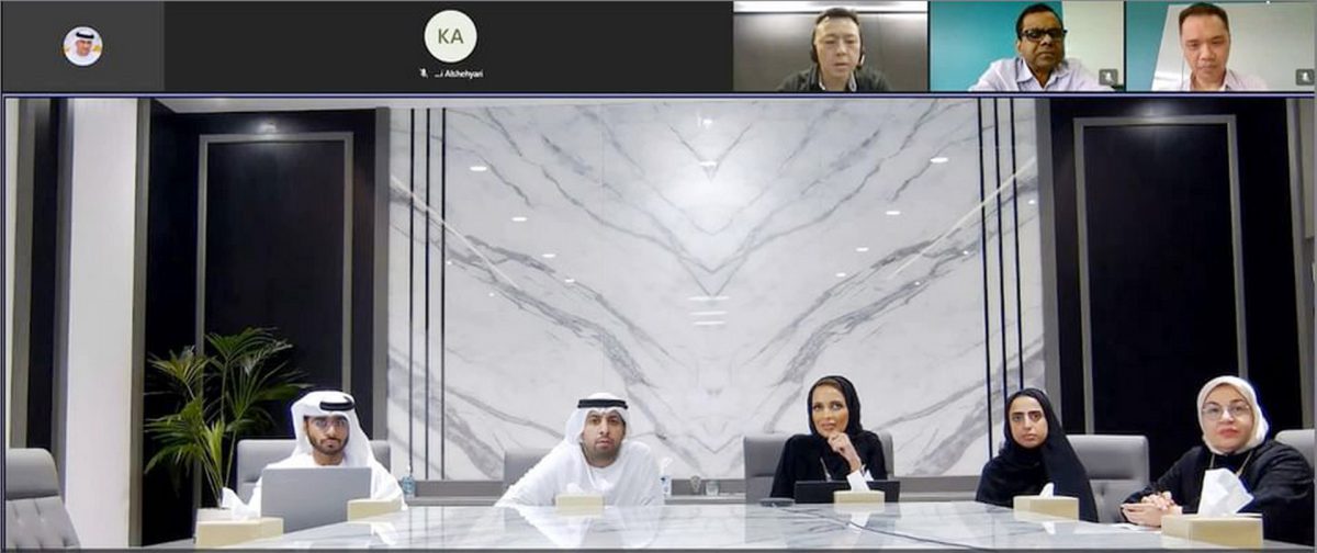 “الطاقة والبنية التحتية” و”النقل” السنغافورية تتبادلان الخبرات في مجال الطرق