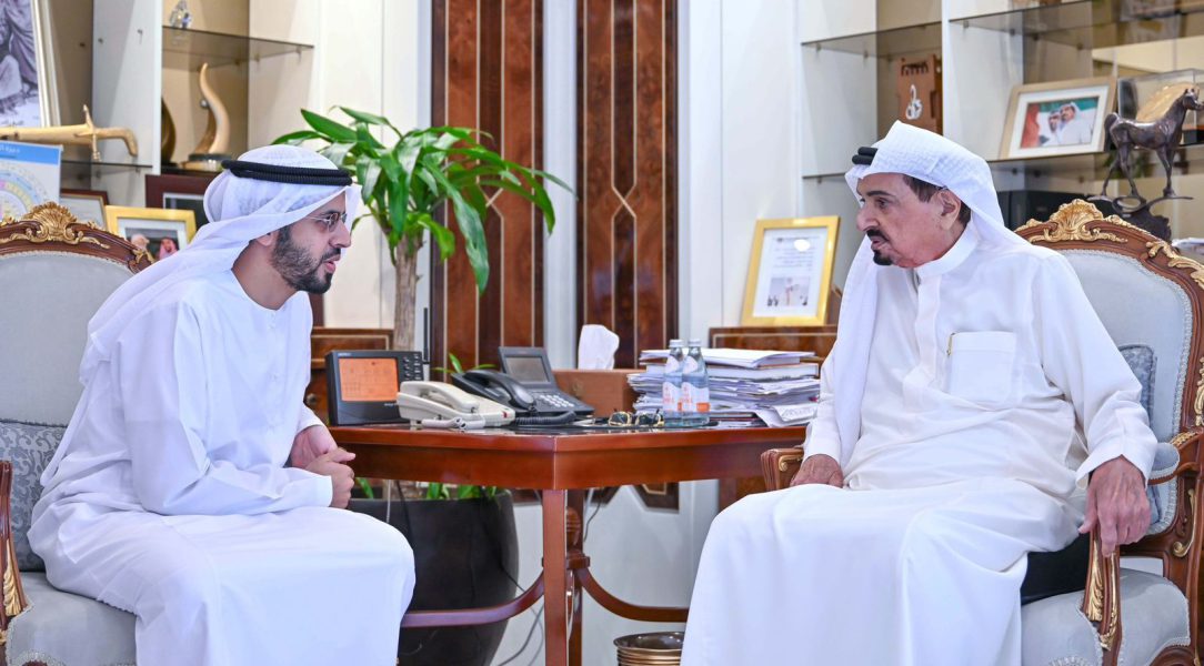 حاكم عجمان يستقبل رئيس هيئة “الشؤون الإسلامية” ويطلع على خططها ومشاريعها